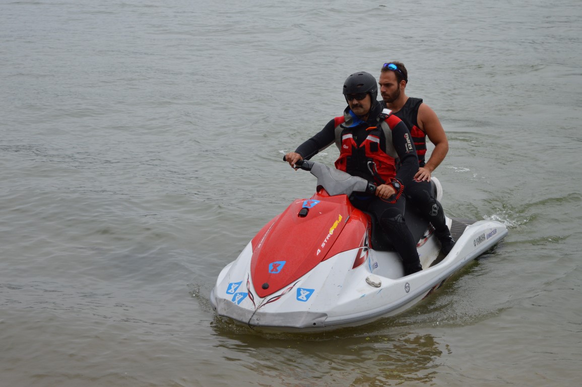 OBUKA PRIPADNIKA SEKTORA ZA VANREDNE SITUACIJE style=